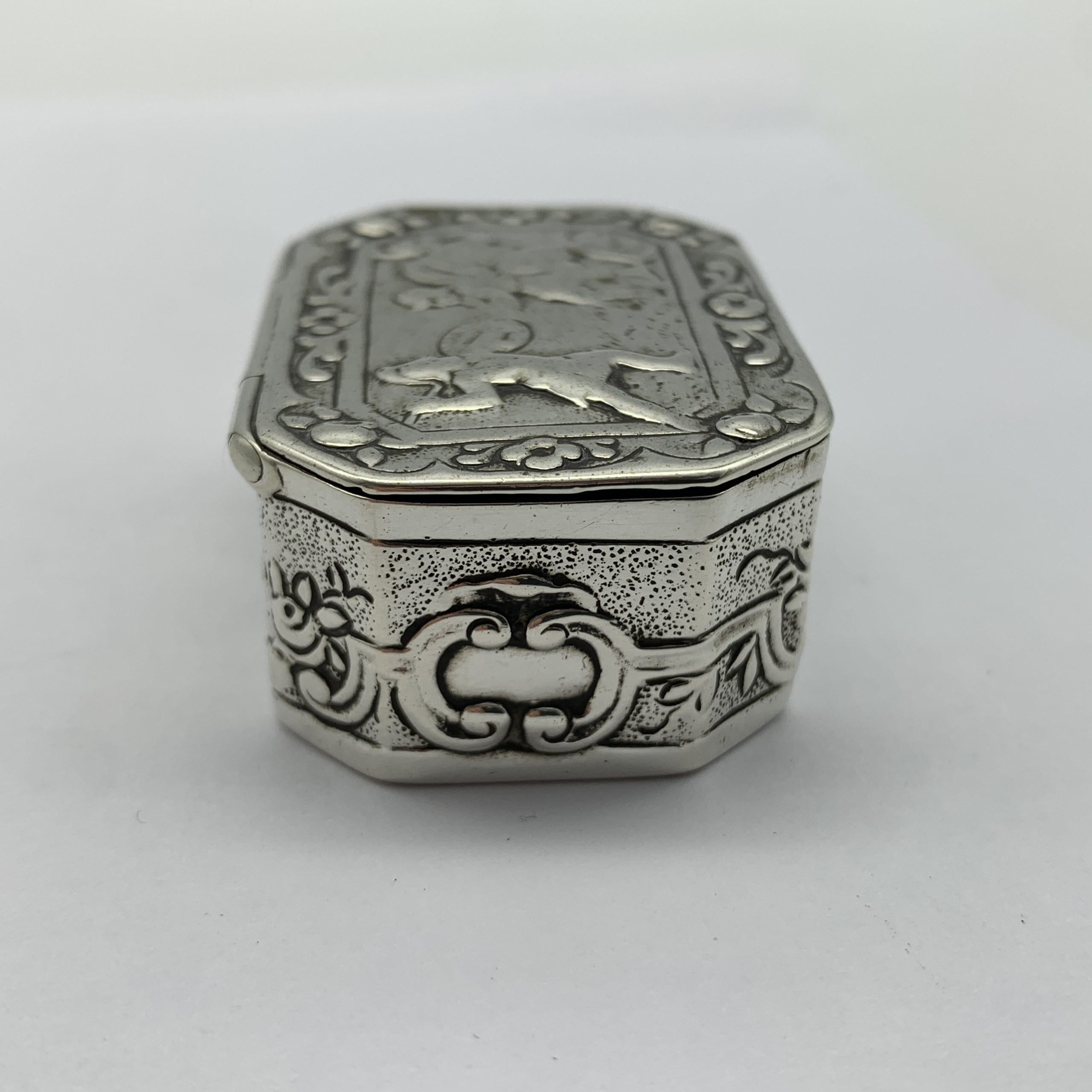 Antique German ‘Hanau’ Solid Silver Box (Roman Gladiators) - Image 5