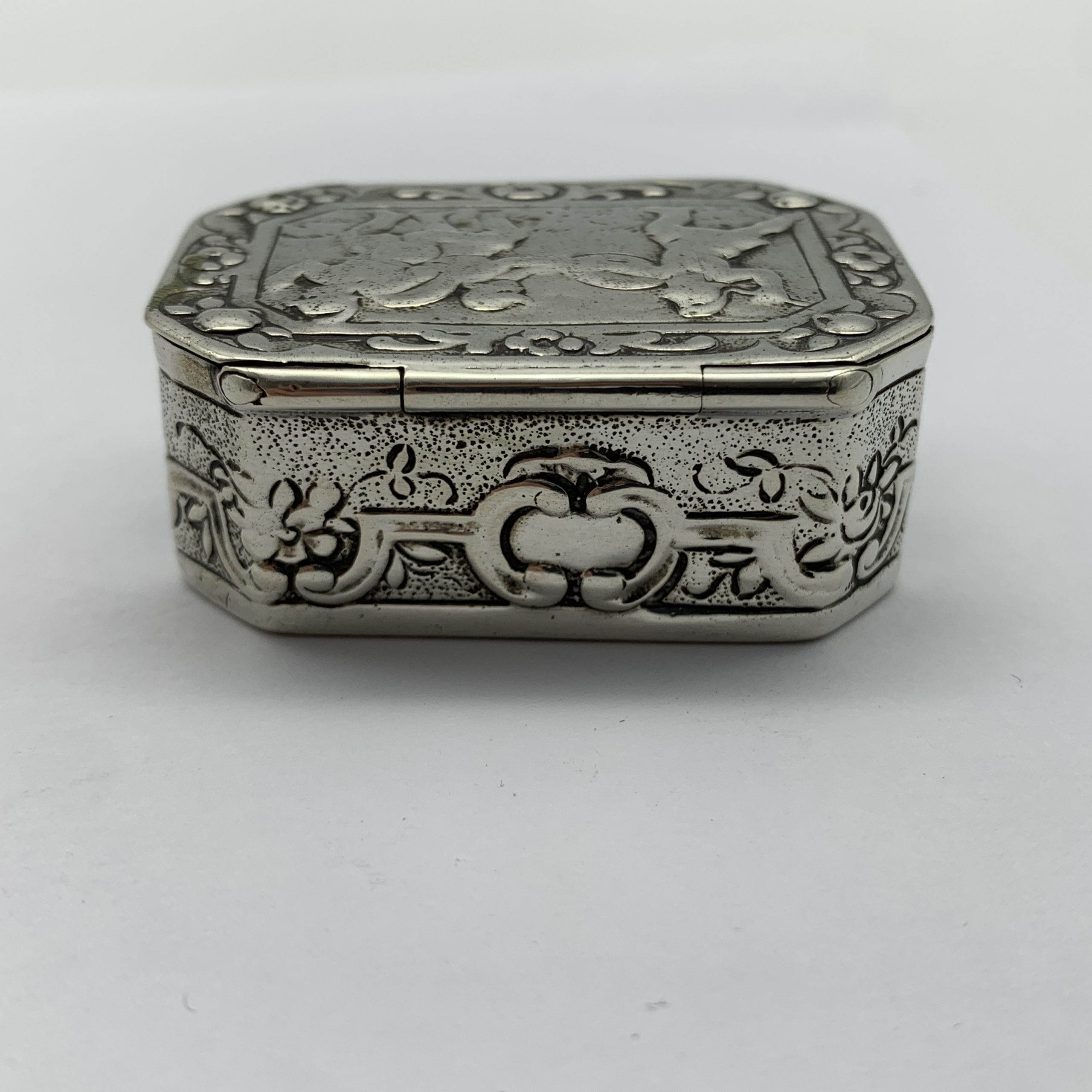 Antique German ‘Hanau’ Solid Silver Box (Roman Gladiators) - Image 6
