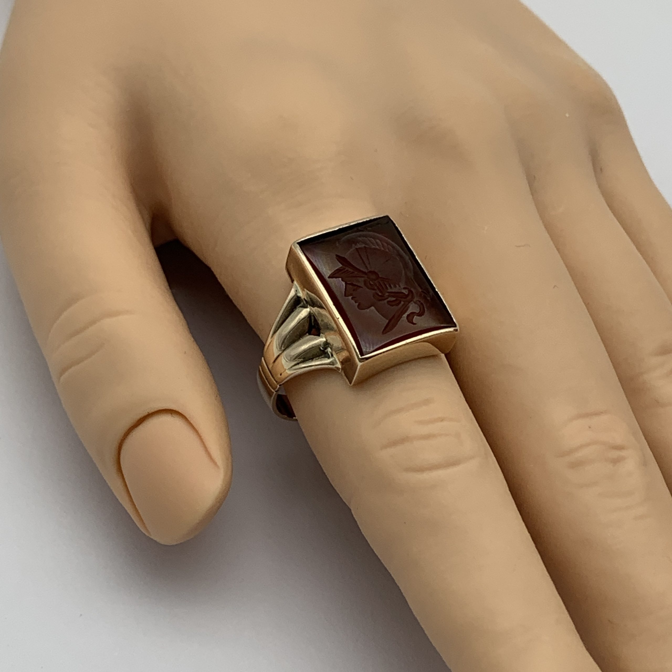 Antique 9ct Gold Carnelian ‘Intaglio’ Gents Seal Ring - Image 3